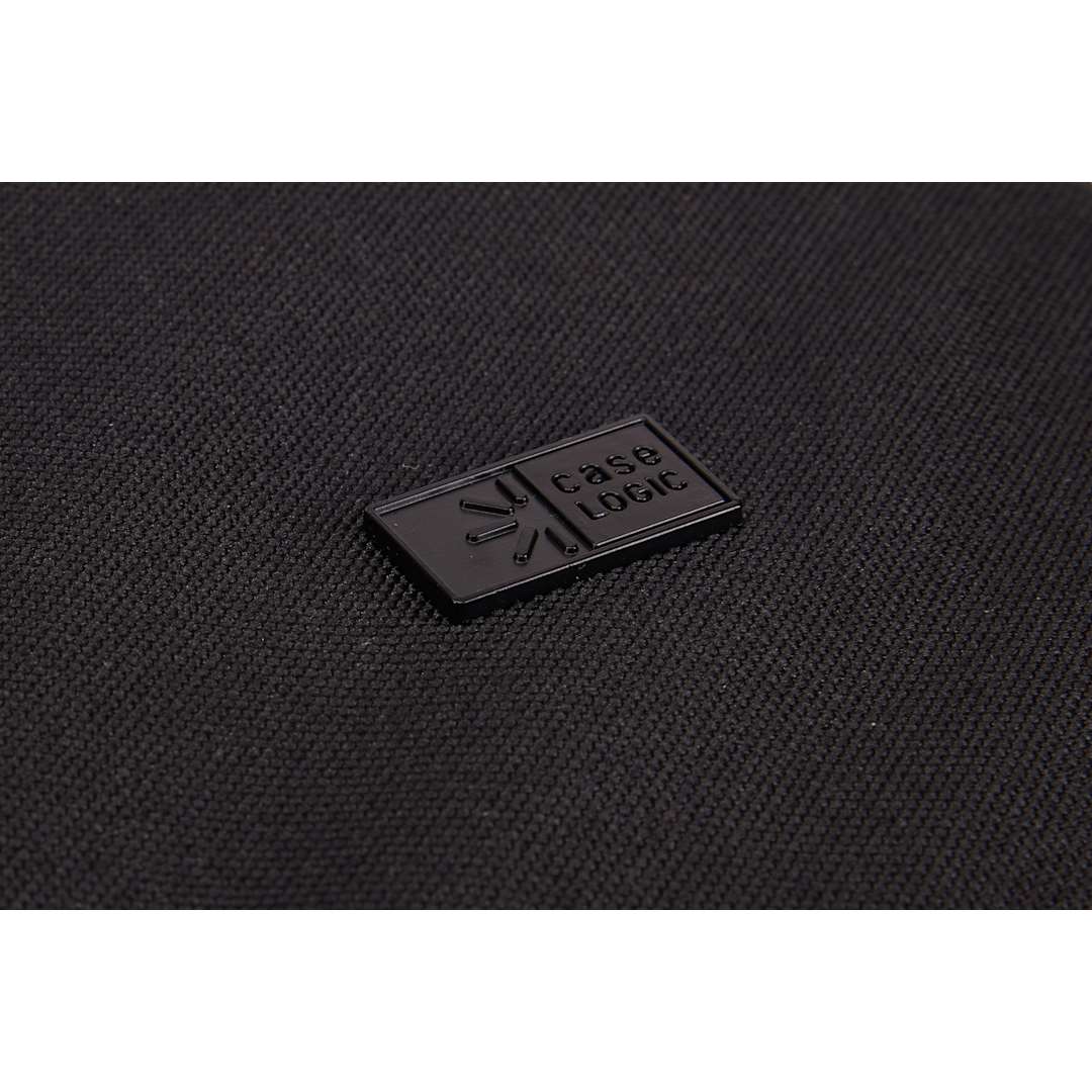 c3c03e4d4693894308865aede387b211