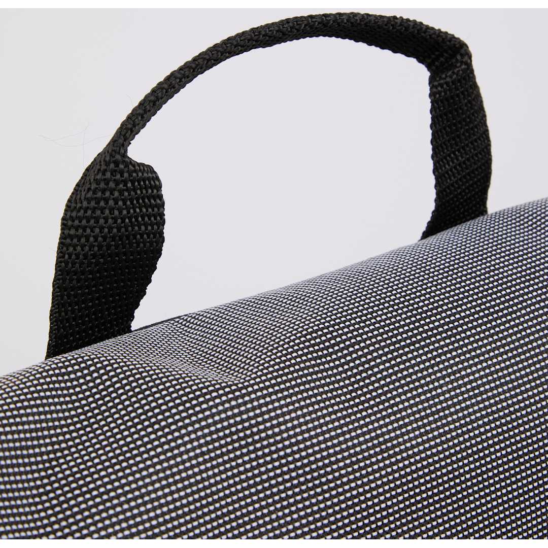 c9750e9a6a4d0a9dfb1405c0b3091171