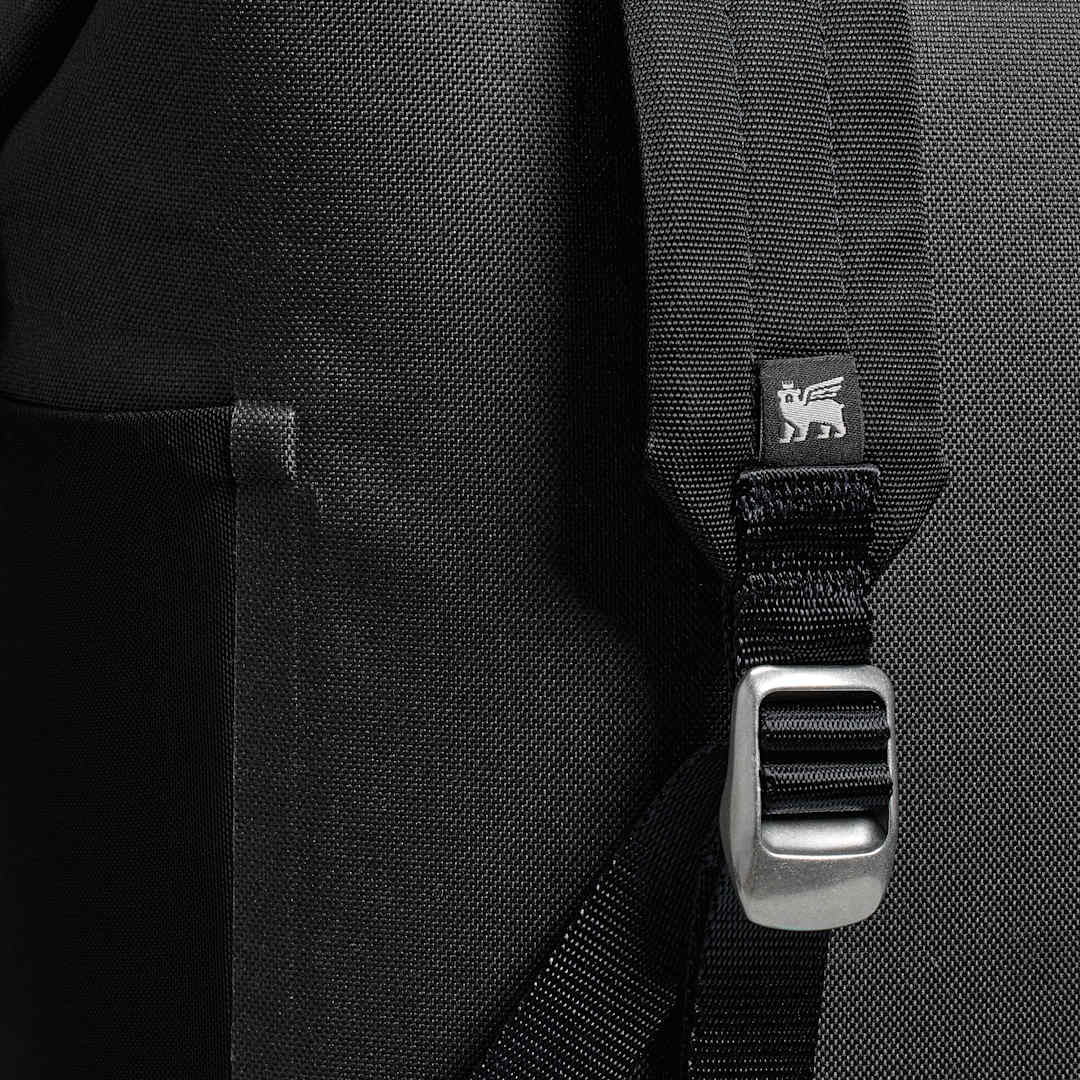 881b264a2fb5bf5cc5fbfdb61932de47